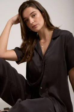 Amy Short Sleeve Shirt