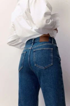 Arizona Straight Jeans