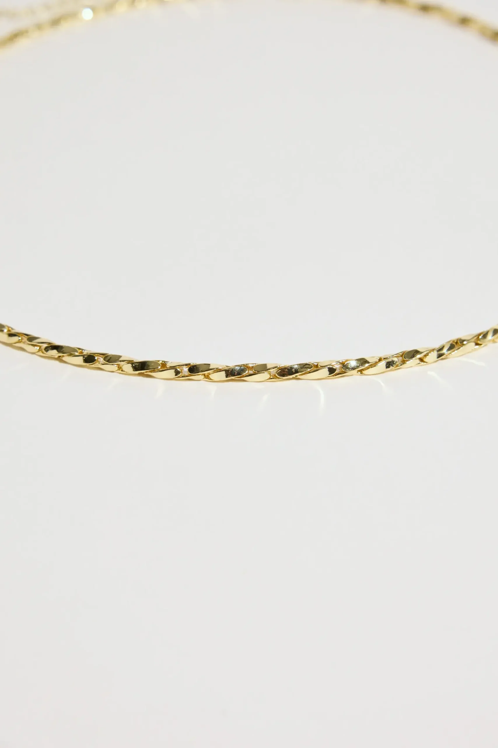 Atelier 19 Twisted Box Chain Necklace