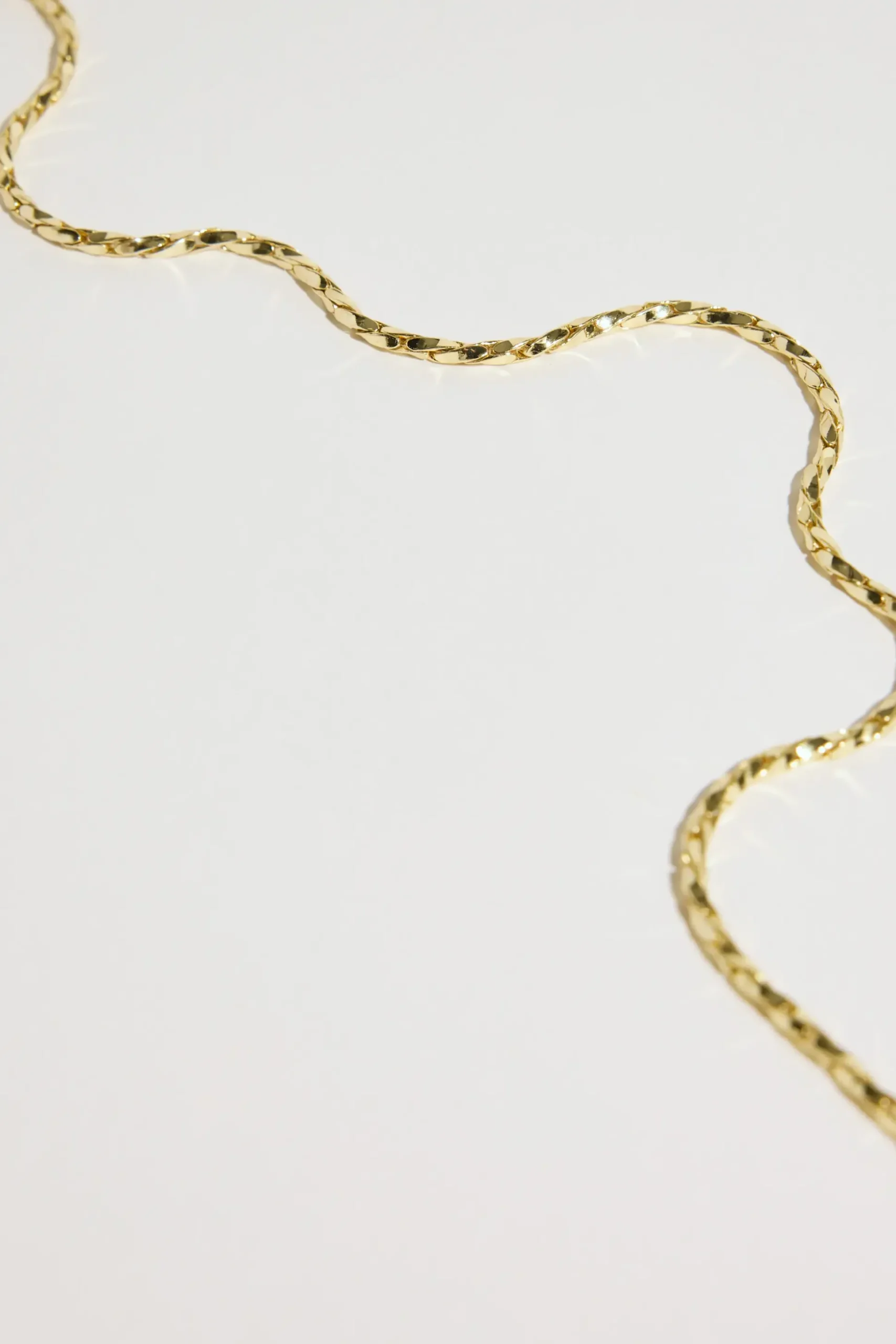 Atelier 19 Twisted Box Chain Necklace
