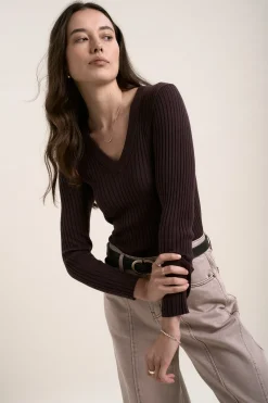 Atlas ZQ Merino V Neck Top