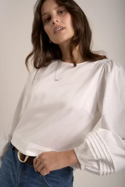 Birdie Scallop Detail Top