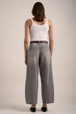 Catalina Barrel Leg Jeans