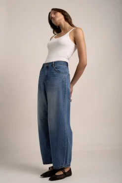 Catalina Barrel Leg Jeans
