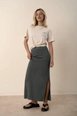 Elementary Cassandra Printed Boyfriend Tee