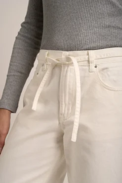 Elementary Lille Belted Jeans