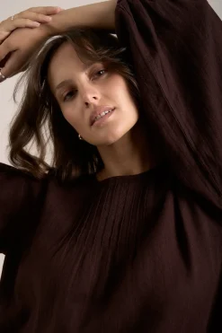 Elementary Pleated Linen Top