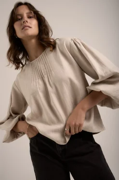 Elementary Pleated Linen Top