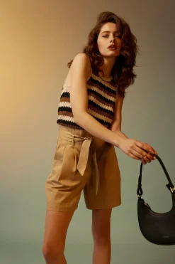 Emery Belted Short