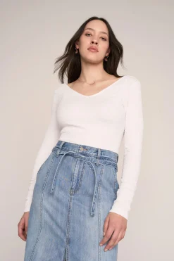 Haddie V Neck Long Sleeve Tee