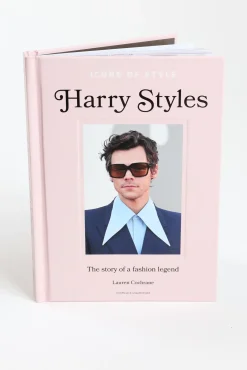 Icons of Style: Harry Styles Book