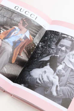 Icons of Style: Harry Styles Book