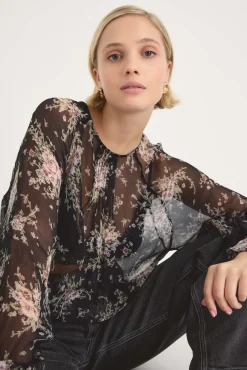 Ingrid Tuck Detail Blouse