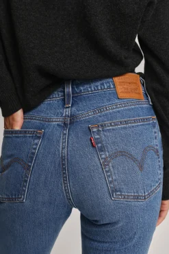 Levi's Wedgie Straight Jeans