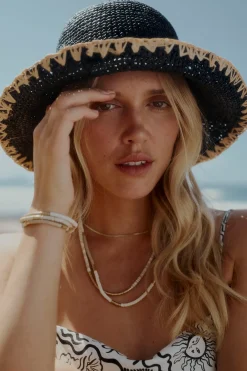 Margot Contrast Bucket Hat
