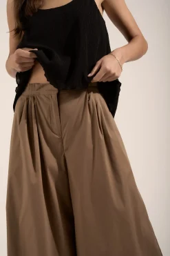 Rhiannon Pleat Detail Trouser