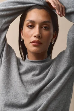 Studio. M Warm Hug Cashmere Sweater