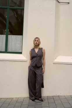 The Buckle Detail Pant