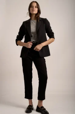The Slim Leg Pant